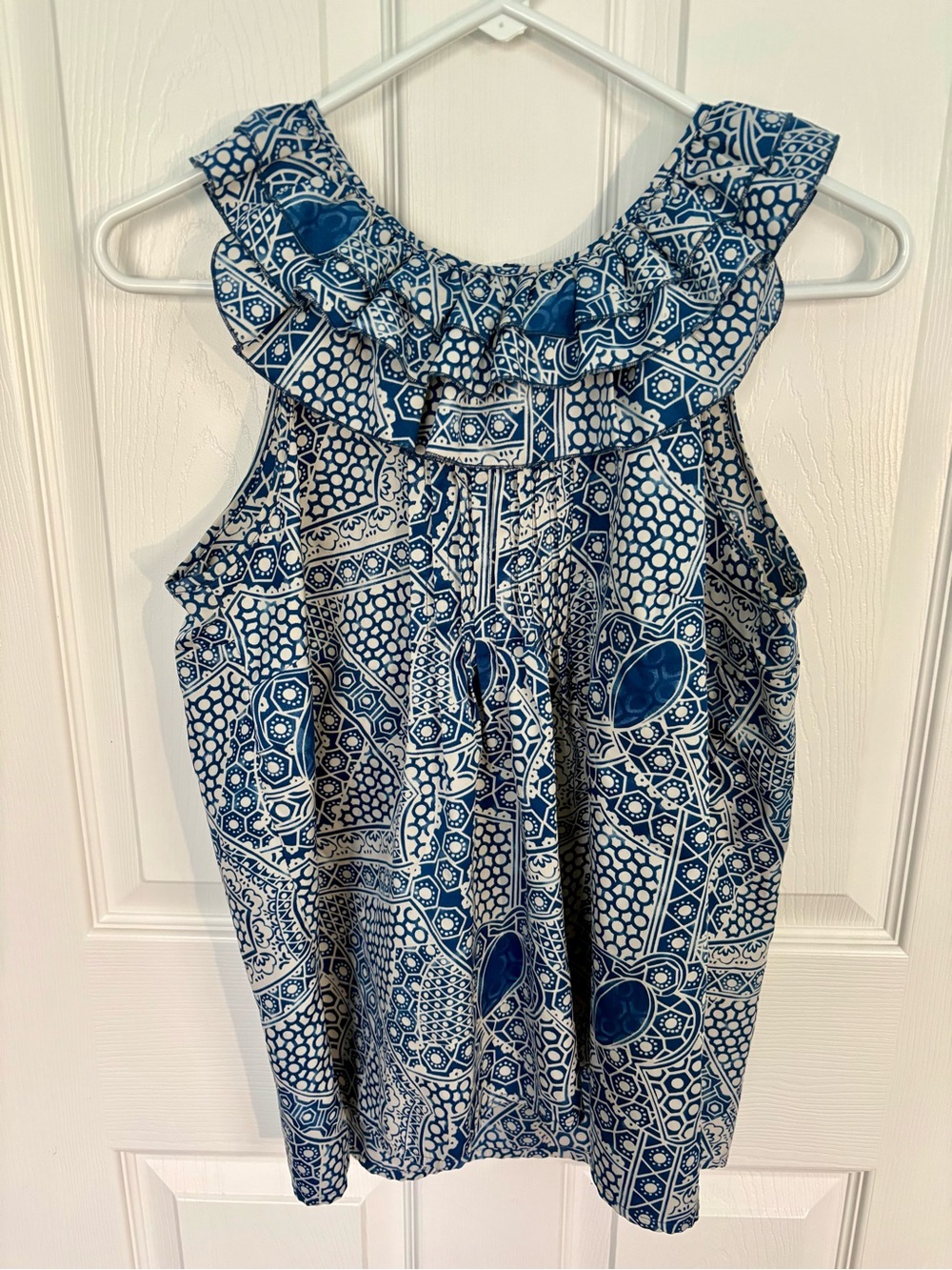 Saint Tropez West Blue & White Patterned Women’s Sleeveless Blouse